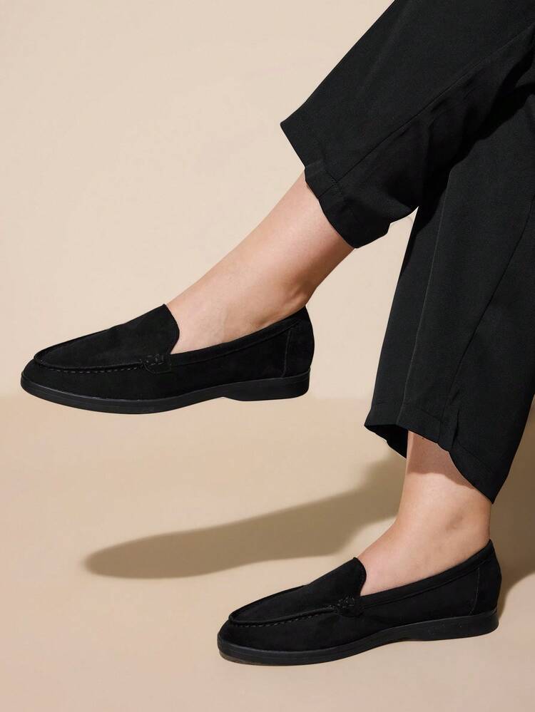 CUCCOO CURVES Plus Size Women's Wide Fit Comfortable Black Suede Casual Loafers, Versatile Flat Slip-On Shoes For Commuting, Outdoor, Work, Daily Wear For Christmas