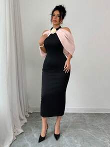 SHEIN Clasi 撞色3D花卉装饰露肩休闲连衣裙长款女装 - 黑色 - 查看 3