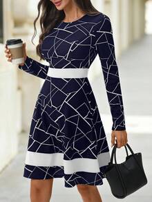 SHEIN Clasi Váy dài tay chữ A họa tiết hình học, váy màu đen tương phản, váy thu đông nữ - Xanh và trắng - Xem 1