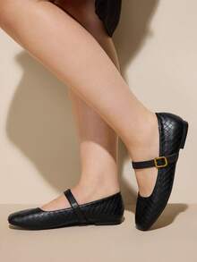 CUCCOO CURVES Women's Casual Versatile Commuting Simple Wide Fit Flats For Christmas - Black - View 4