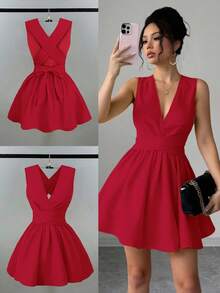 Franclia 女士浪漫优雅性感婚礼宾客纯色交叉 V 领无袖 A 字迷你连衣裙，演唱会服装百搭设计，适合海滩、派对、春夏口袋晚礼服露背奶油黄短裙