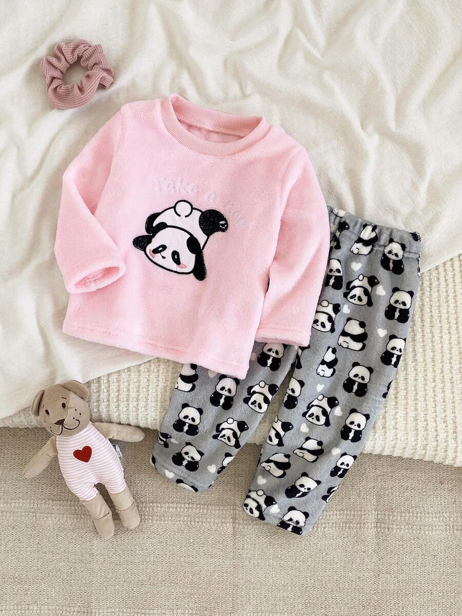 SHEIN Conjunto de Roupa de Estar em Casa para Bebê Menina - Top de Moletom Rosa com Elemento Fofo de Panda, Calça com Estampa de Panda por Toda Parte, Conjunto de Fleece - Roupa Combinando Família/Irmã - Item Essencial Fofo e Doce para Pijama, Férias em Casa, Outono e Inverno, Roupas de Inverno para Bebê Menina, Conjuntos para Bebê Menina, Roupas de Panda para Bebê Menina