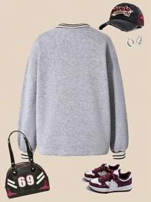 SHEIN Explorewe Sudadera casual con cuello en V y gráfico de letras para niñas preadolescentes, otoño - Gris - Ver 2