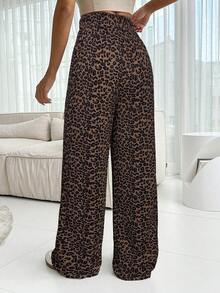 Chiquease 女士宽松休闲直筒裤，豹纹和动物纹印花，腰部弹力针织设计，百搭休闲，棕色豹纹，时尚休闲运动装，居家穿着，时尚优雅，适合日常穿着、婚礼、宴会、通勤、毕业派对、节日活动、度假、约会、聚会、万圣节、圣诞节、新年和感恩节等场合。 - 卡其色 - 查看 3