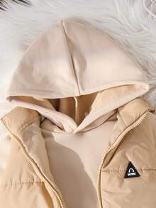 SHEIN 三件套男/女婴服装：柔软抓绒连帽卫衣、百搭纯色长裤、带贴片的加厚背心、厚外套，适合休闲穿着、户外活动、雪地玩耍以及秋冬季节。 - 卡其色 - 查看 4