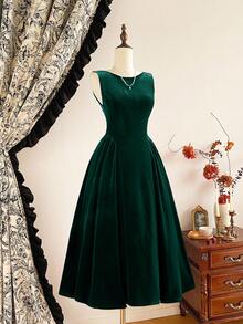 Vintamour Vintage Elegant Women's Dress With Pockets Velvet Pearl Chain Party Holiday Cocktail Dress Fall Clothes For Women Halloween Costumes Winter Clothes Christmas Winter Dress Women Autumn Clothes For Women Halloween Clothes For Women Christmas Clothes For Women Christmas Party Dress New Year Dress Thanksgiving Outfit For Women Elegant Dresses For Party,Dresses For Women Elegant - Dark Green - View 4