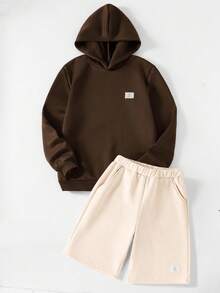 Vacaura 2 件青少年男孩休闲纯色连帽运动衫和运动短裤套装，简约风格，上衣和裤子上饰有编织标签，舒适，适合上学和百搭日常穿着，秋冬新品