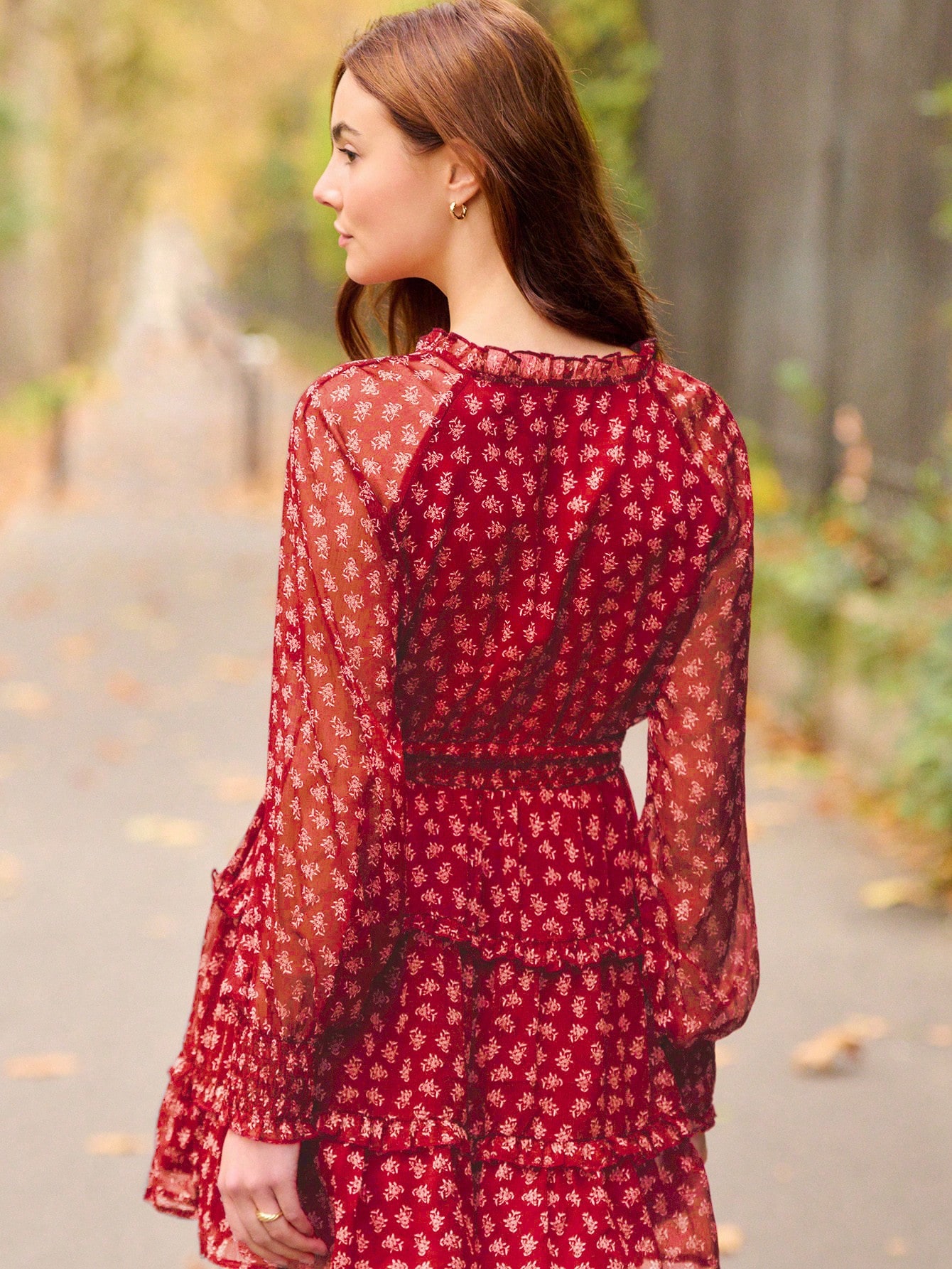 Vestido mini con estampado floral romántico y detalles de volantes para mujer en otoño e invierno