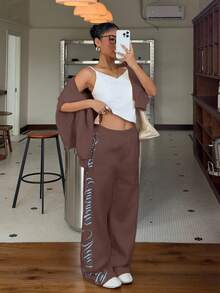 SHEIN EZwear 棕色女士字母印花连帽衫和运动裤针织运动套装，秋冬季，街头服饰，秋季，女士秋季服装，女士冬季两件套家居服套装，棕色女士家居服套装，女士家居服套装，女士早餐装 - 棕色 - 查看 3