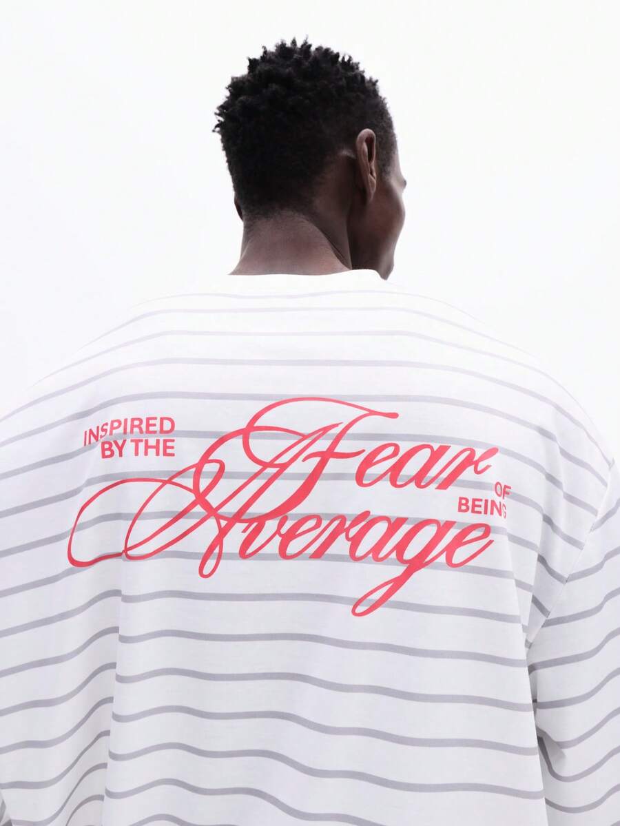 SUMWON Áo thun nam tay dài dáng croptop kẻ sọc in chữ tương phản ở lưng, khẩu hiệu Fear Average, phong cách thường ngày đầy cảm hứng - trắng - Xem 1