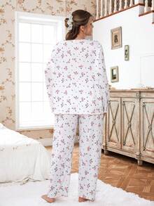 SHEIN 大码女式浪漫碎花罗纹针织长袖上衣和裤子睡衣套装，冬季服装 - 白色 - 查看 3