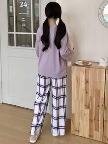 少女紫色圆领长袖针织T恤和格子宽松休闲裤睡衣套装 - 淡紫色 - 查看 2