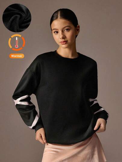 SHEIN Teen Girl's Clothing With Pink Ribbon Accents On The Sleeves And A Thermal Lined Inside. It Is Suitable For Winter Performances, Daily Leisure Activities, Sports And Fitness, Holiday Outings, And Outdoor Occasions, While Also Providing Warmth