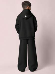 Bộ đồ thể thao SUMWON dành cho bé trai, gồm áo hoodie và quần dài, in hình khẩu hiệu "Hãy biến điều đó thành hiện thực" đầy động lực, thích hợp cho trang phục thường ngày và kỳ nghỉ. - màu đen - Xem 2
