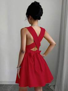 Franclia 女士浪漫优雅性感婚礼宾客纯色交叉 V 领无袖 A 字迷你连衣裙，演唱会服装百搭设计，适合海滩、派对、春夏口袋晚礼服露背奶油黄短裙