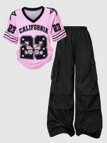 SHEIN ChillGRL 青少年女孩两件套：美式插肩袖图案T恤和工装裤 - 粉色 - 查看 3