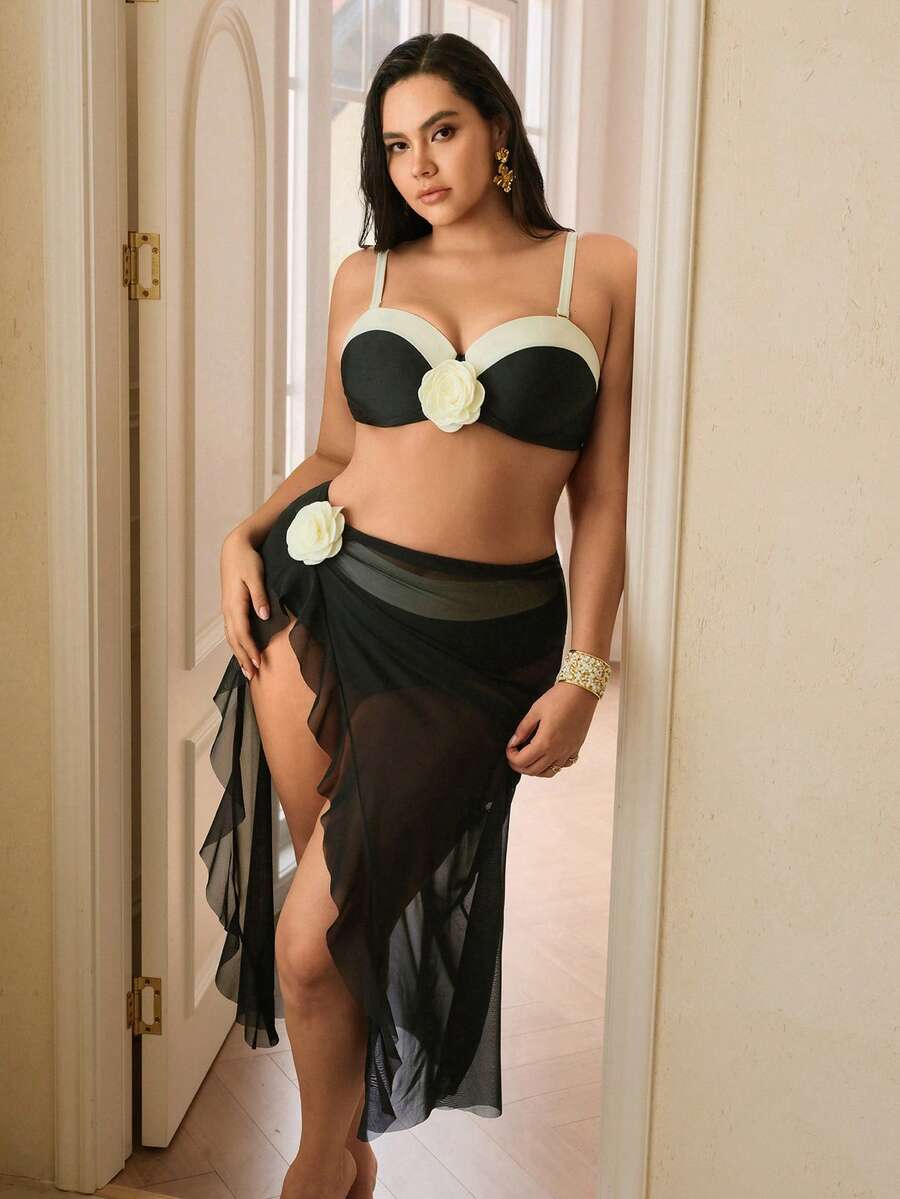 Swim Chiccia 大码女式三件套:时尚休闲比基尼套装,印花图案,含钢圈文胸和长款网纱裙,适合度假和日常穿着。 - 黑與白 - 查看 1