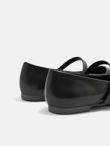 CUCCOO CURVES 女士休闲百搭通勤简约宽楦平底鞋 - 黑色 - 查看 9