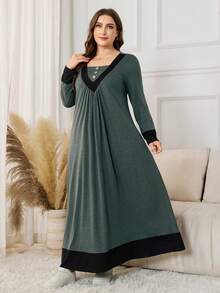 Lacomfia Plus Size Color Block Loose A-Line Dress With Decorative Buttons - Green - View 6