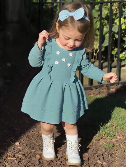 SHEIN Baby Girls Green Open Back Round Neck Long Sleeve 3D Floral Knit Sweater Dress, Regular Fit, Fashionable & Cute, Loose, Suitable For Spring/Autumn, Soft & Comfortable, Suitable For Everyday, Outings, Travel, Vacation, Home, Daycare, And Children's Play Drees Oliv Green Baby Girl Spring Light Blue Outfit 2 Years Old Girl Turquoise Baby Girl Clothes Baby Green Dress Teal Toddler Clothes