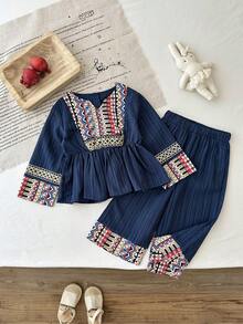 SHEIN 女婴休闲碎花上衣和裤子套装（2件套），适合春夏季节、居家、户外、旅行、聚会、日常穿着。 - 彩色 - 查看 1