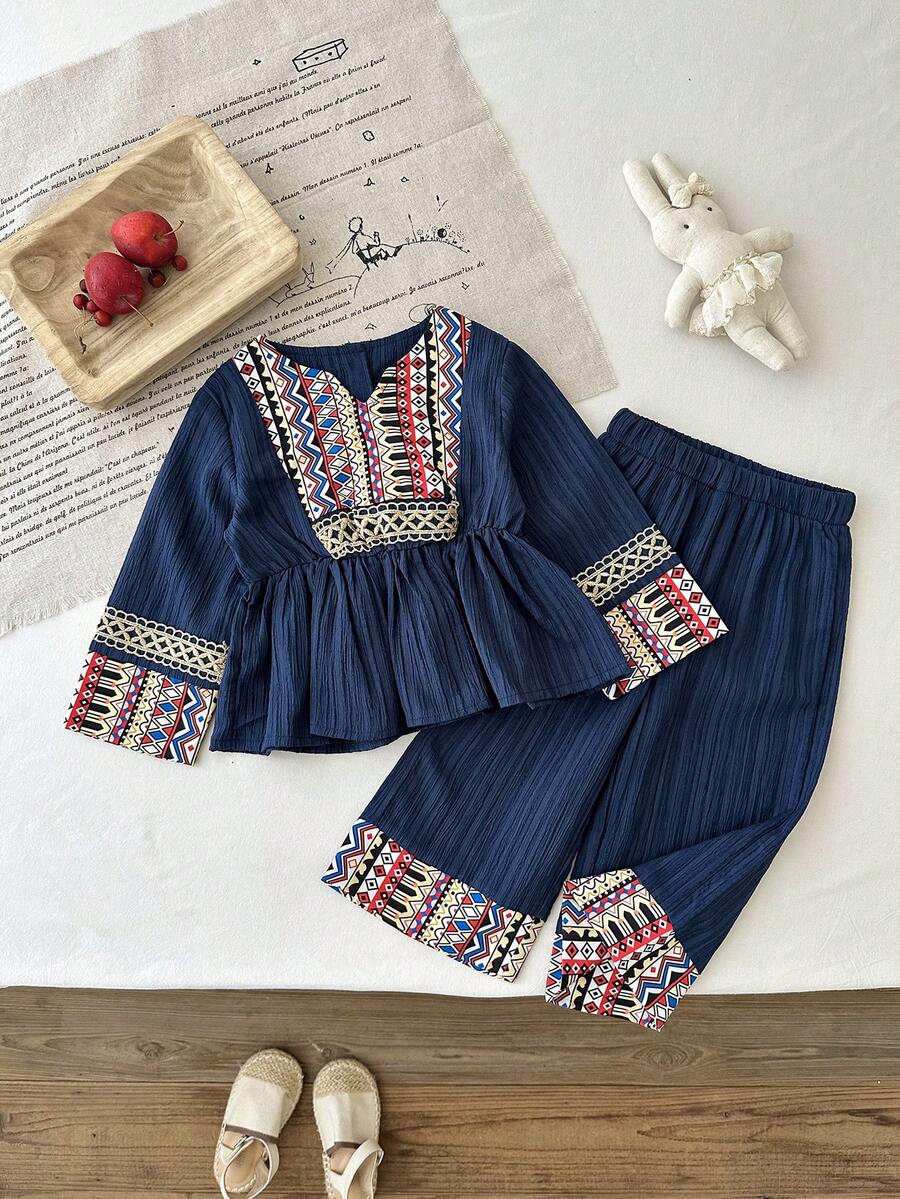 SHEIN 女婴休闲碎花上衣和裤子套装（2件套），适合春夏季节、居家、户外、旅行、聚会、日常穿着。 - 彩色 - 查看 1