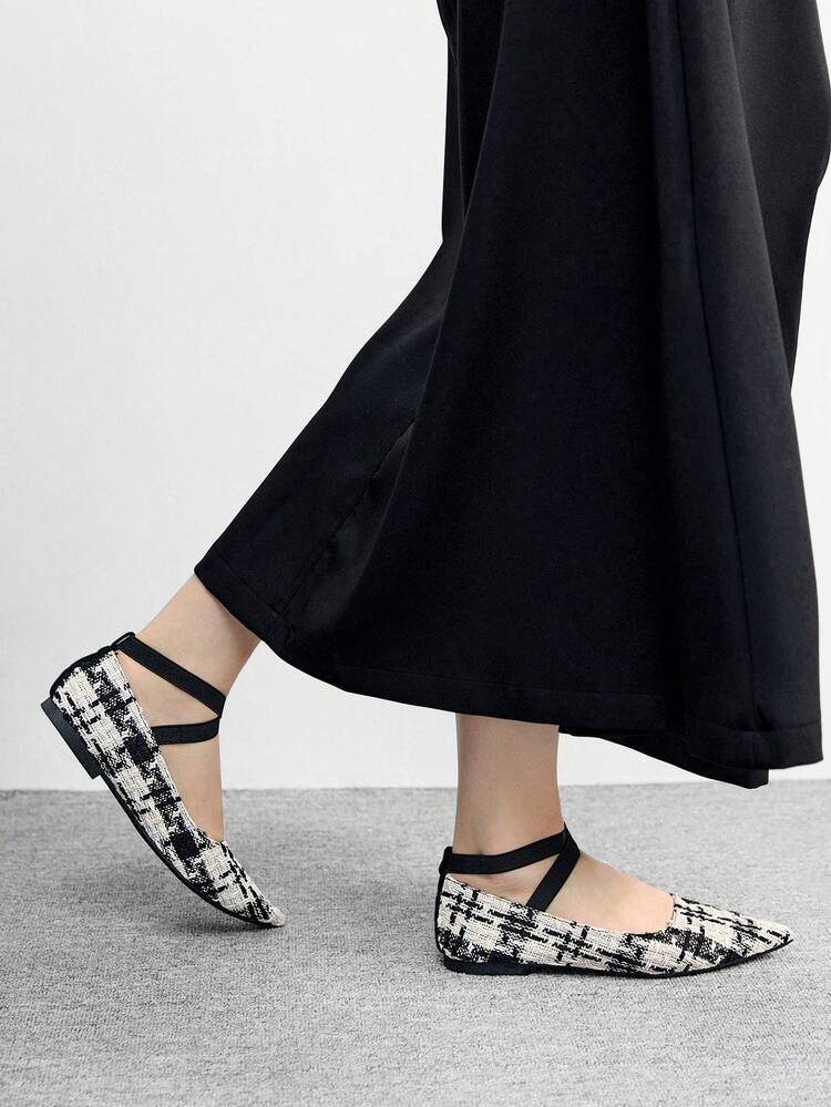 CUCCOO BIZCHIC 女性用シンプルエレガントポインテッドトゥ編み込みスリッポンフラット、低めブロックヒール、快適なクロスエラスティックバンド多用途ローファー