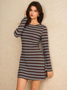 Poéselle Váy ngắn sọc cổ tròn tay raglan thường ngày dành cho nữ - Nhiều màu - Xem 3