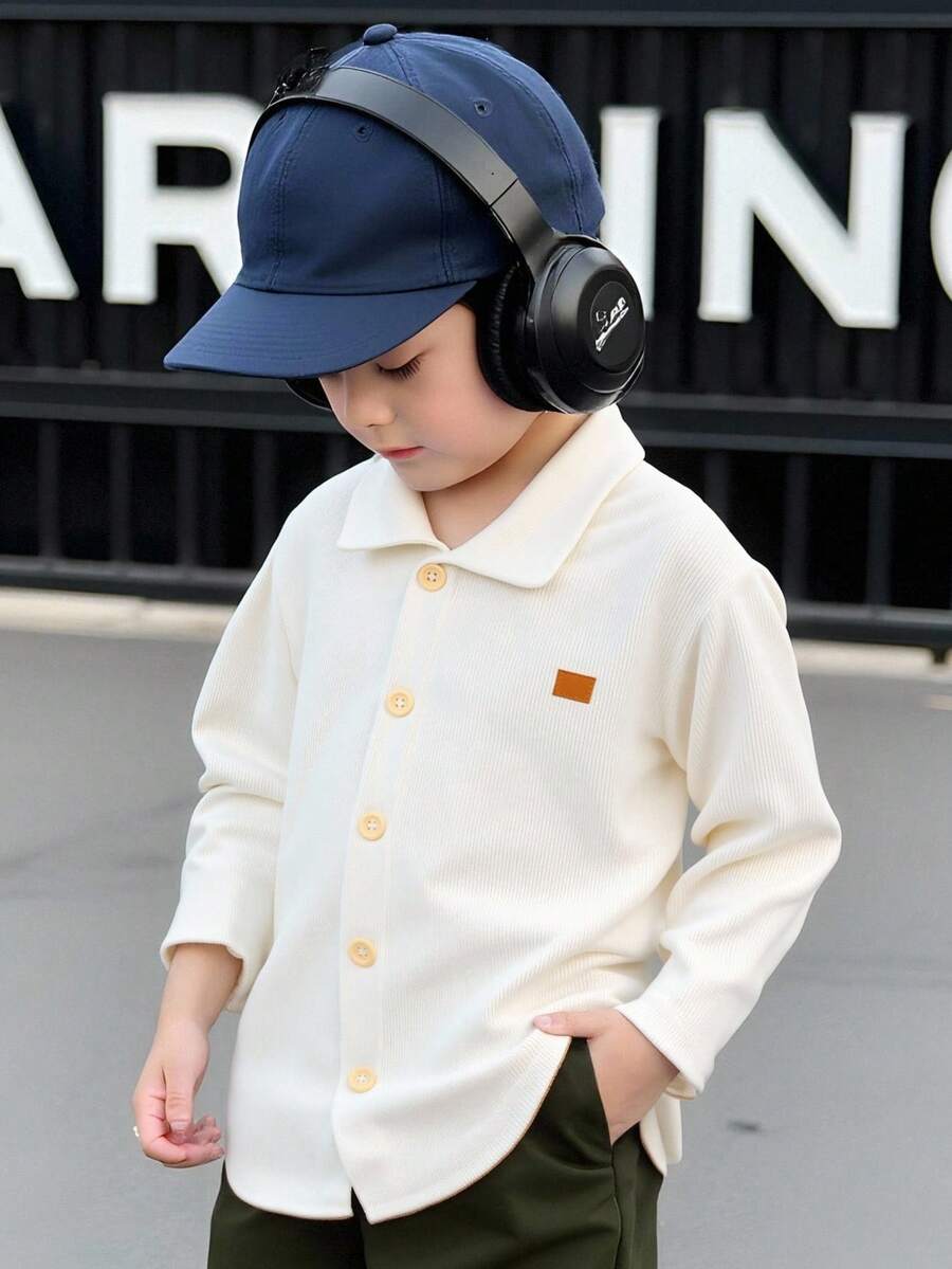男童罗纹领休闲长袖衬衫，带小刺绣补丁，春秋 - 杏色 - 查看 1