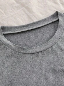 SHEIN 2 套男童睡衣，包含浅灰色和海军蓝色长袖上衣，灰色和白色格子，以及海军蓝色宽松裤子，弹力针织面料，可机洗，穿着舒适，家庭装（2 套单独出售） - 彩色 - 查看 6