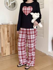 SHEIN 两件套少女休闲可爱爱心格纹蝴蝶结圆领长袖T恤搭配格纹蝴蝶结宽松睡裤，舒适时尚，适合返校季及秋冬季穿着。 - 紅色 - 查看 4
