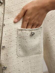 ZEYLAH جاكيت نسائية أنيقة مزينة بسلسلة - أبيض - مشاهدة 9