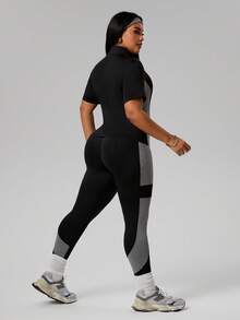 Rhythm Era Conjunto de 2 piezas de top de princesa con contraste de color en la cintura con cremallera y leggings ajustados con empalme de malla para mujer, conjunto deportivo casual para uso diario, correr, yoga, tallas grandes - Negro - Ver 2