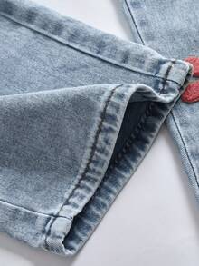 SHEIN ChillGRL Tween Girl Jeans - New Fashion Distressed Snow Wash Embroidered Wide Leg Jeans, Minimalist Style, Urban City Girl, Vintage Washed Denim Color, Y2K Academic Streetwear Casual Cute Retro, Square Button Waist Cutout, Comfortable Cotton Denim, Light Blue Denim Dress For All Seasons, Fashionable Chic Daily Wear, School, Commute, Party, Home, Back To School, Holiday, Autumn New Arrival Flower Pants Tween Jean Pants Embroidery Flower Jeans 90s Kids Girls Spring Summer Full For 1 Fall Winter