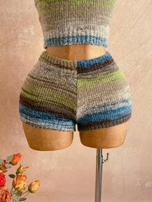 Soleia 2 Stücke/Set aus Neckholder-Crop-Top und Shorts aus Ombre-Strickgarn, geeignet für Nachmittagstee, Strand, Meer und andere Urlaubsanlässe. Zweiteiliges Strickset, zweiteiliges Sommerset, Sommer-Loungeset, gestreiftes zweiteiliges Set, kurzes Strickset