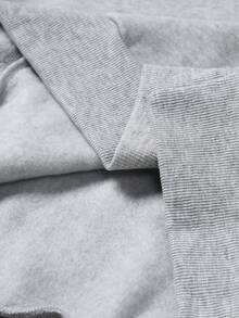 Manfinity Homme Bộ đồ thể thao nam màu trơn, áo hoodie và quần nỉ, trang phục 2 mảnh mùa thu/đông, bộ đồ thể thao nam 2 mảnh, bộ áo hoodie và quần nỉ nam, bộ đồ thể thao 2 mảnh kiểu cổ điển, thích hợp cho sinh hoạt hàng ngày, những chuyến đi cuối tuần, hoạt động ngoài trời, du lịch, môi trường làm việc thoải mái hoặc các dịp bán trang trọng, quà tặng cho bạn trai/chồng, quà kỷ niệm/sinh nhật, quà Giáng sinh/Năm mới. - Màu Xám nhạt - Xem 5