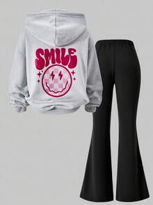 SHEIN Explorewe Streecool 儿童/青少年女孩休闲闪电和笑脸印花连帽运动衫和弹力喇叭裤两件套，秋冬 - 淺灰色 - 查看 3
