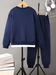 Mirajuku 2 件套男童休闲学院风字母印花圆领运动衫和慢跑裤套装，适合秋冬季上学、运动、分层穿着