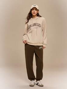 Hanevo 2 件女式字母印花长袖连帽运动衫和运动裤套装，秋冬季休闲装 - 彩色 - 查看 3