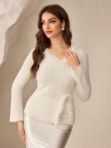 Modelyn 女士优雅V领羊毛混纺拼接毛领修身下摆开衩杏色T恤，秋冬款 - 杏色 - 查看 6