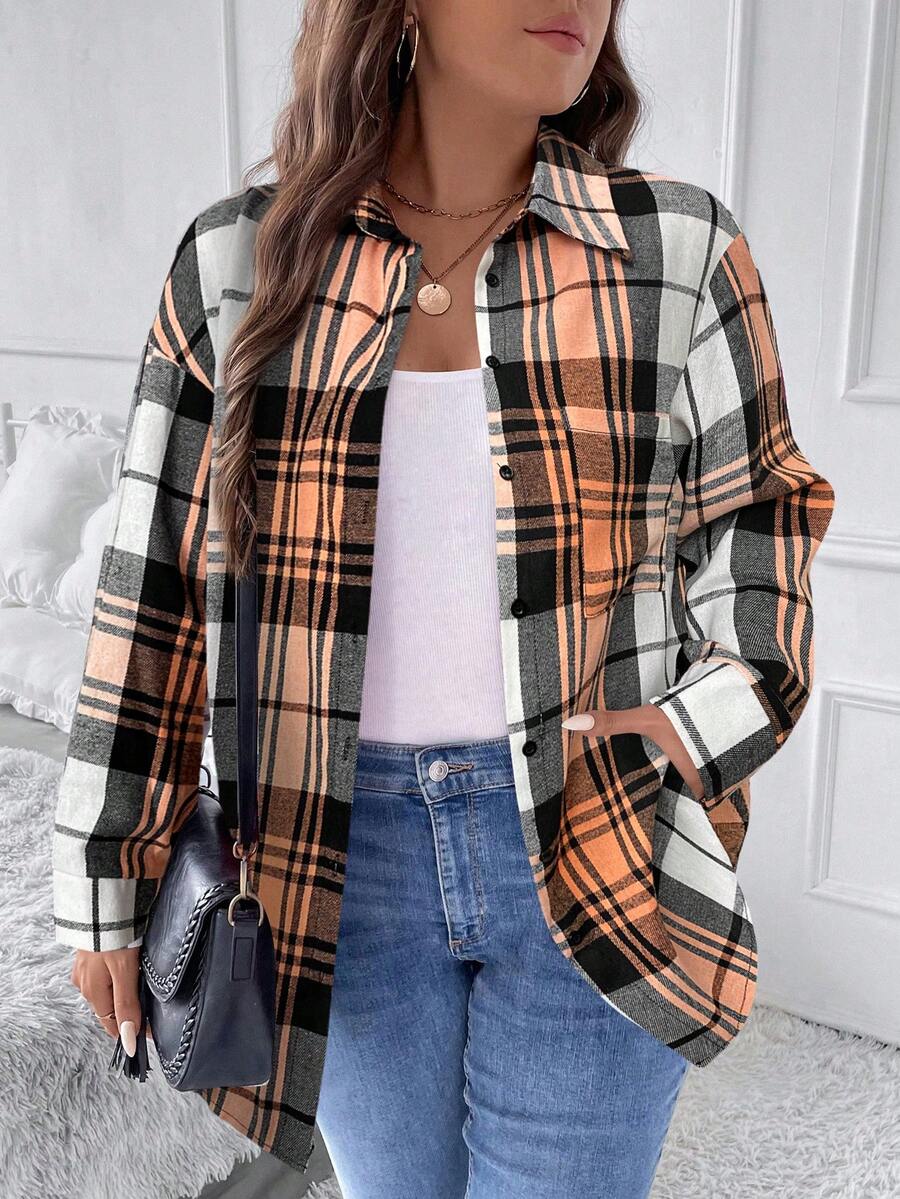 SHEIN LUNE Áo sơ mi kẻ caro tay dài dáng rộng, vai trễ, đơn hàng, túi thường ngày cho nữ cỡ lớn - Màu Cam san hô - Xem 1