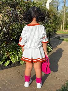 2 件套年轻女孩篮球运动上衣和百褶迷你裙套装，休闲日常时尚装 - 橘色 - 查看 2