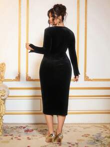 Cravure Plus Size Women V-Neck Long Sleeve Ruched Waist Metal Decor Fitted Elegant Dress - Black - View 2