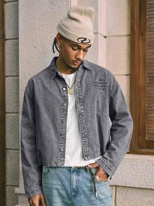 AXEPEAK 男士休闲水洗标语刺绣牛仔夹克，秋季款 - 灰色 - 查看 3