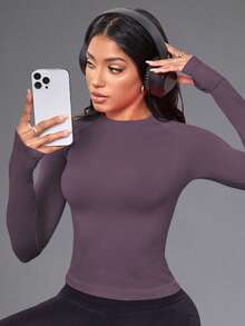 Eassivo Eassivo Women's Solid Color Round Neck Raglan Sleeve Fitted Sports T-Shirt/Seamless/Thumb Hole - Purple - View 5