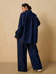 SHEIN Tall CURVE 大码女式长袖单排扣系带衬衫搭配阔腿牛仔裤休闲两件套，适合冬季、圣诞节、新年、感恩节、通勤、度假、毕业典礼等场合，兼具时尚感和Y2K风格，可爱街头风，适合派对、婚礼、商务休闲等各种场合。舒适的牛仔两件套，休闲长袖上衣搭配抽绳腰带阔腿牛仔裤，适合节日聚会等日常穿着。 - 藍色 - 查看 3