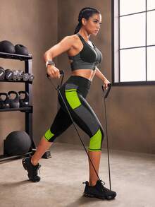 Powerista Women Color-Block Sporty Capri Leggings With Pockets For Casual Wear Yoga Pants - Green - View 7