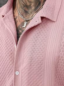Manfinity CasualCool Men's Solid Color Jacquard Knit Short Sleeve Shirt - Pink - View 3