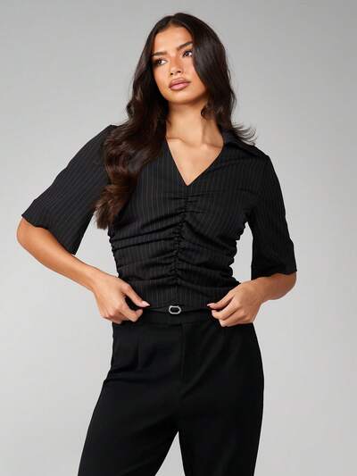 MISSGUIDED Nadelstreifenbluse mit Raffungen, tiefem Ausschnitt und ausgestellten Ärmeln
