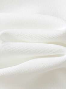 SHEIN 青少年男童连帽T恤，街头涂鸦图案，价格实惠，可搭配T恤穿着，适合万圣节、返校、秋季、休闲、通勤、日常、运动、秋冬季穿着。 - 白色 - 查看 8